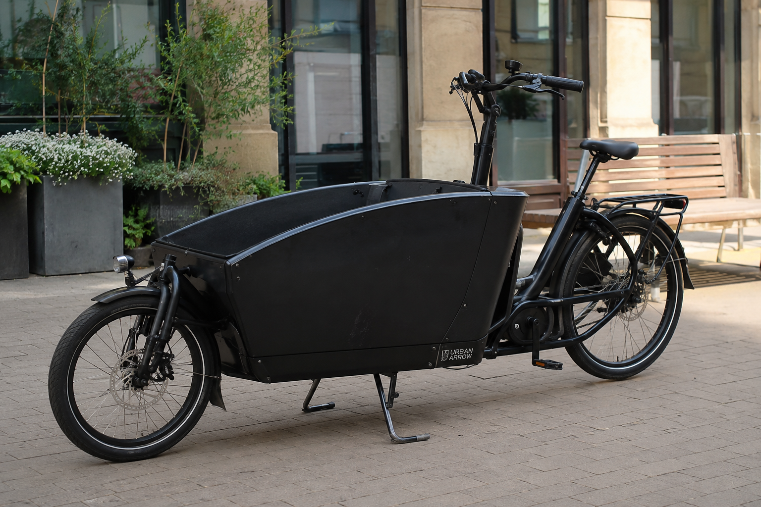 Vélo-cargo professionnel en usage